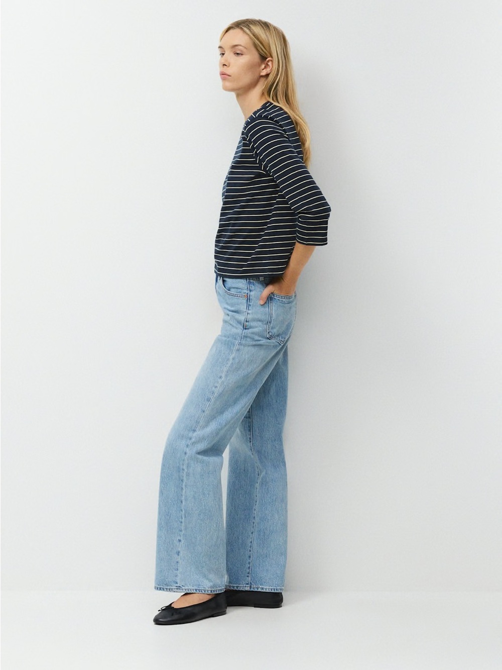 Aritzia Denim Forum The Farrah Hi-Rise Wide Jean in “7 Yrs Bleu Taboo” (Blue)